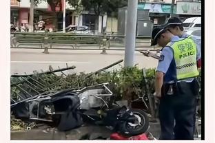 晚安安！库里接到保罗横传 极限压哨三分杀死比赛！